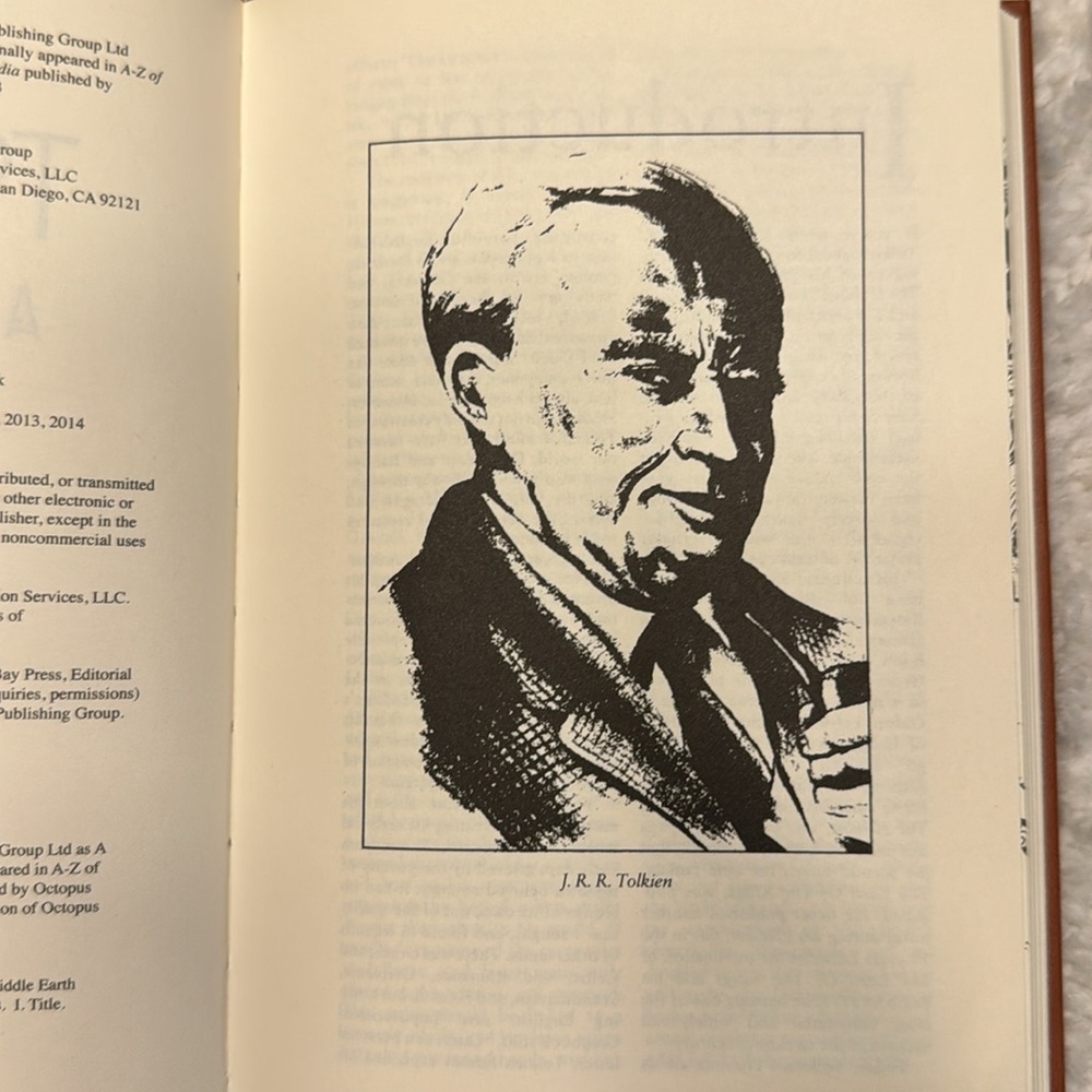 Tolkien “A Dictionary” by David Day. Leather bound. - Picture 5 of 6
